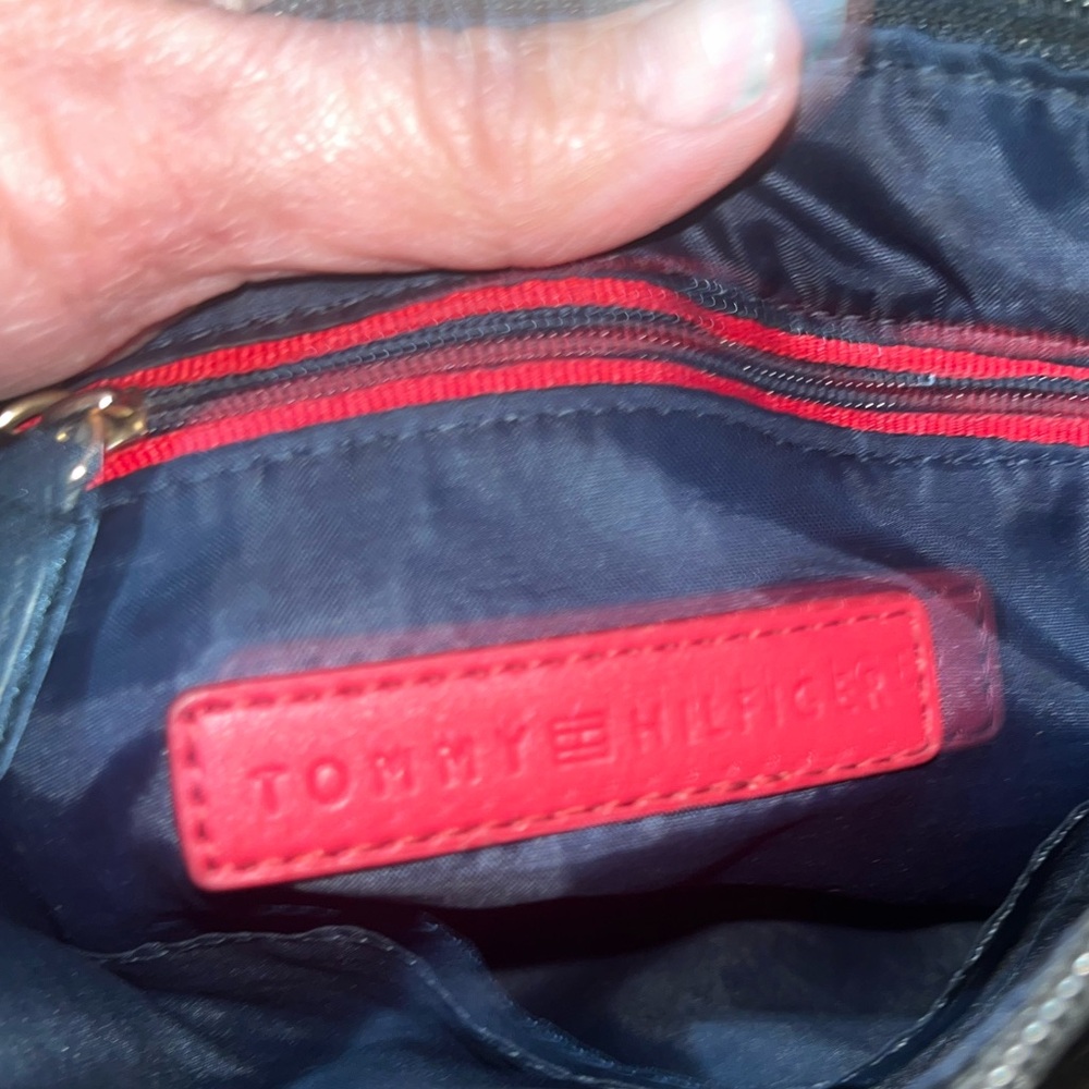 Tommy Hilfiger Black Bag with Red Accents - Picture 5 of 10